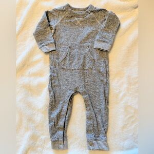 2018 Baby GAP Gray Long Sleeve One Piece Romper - 18/24 Months